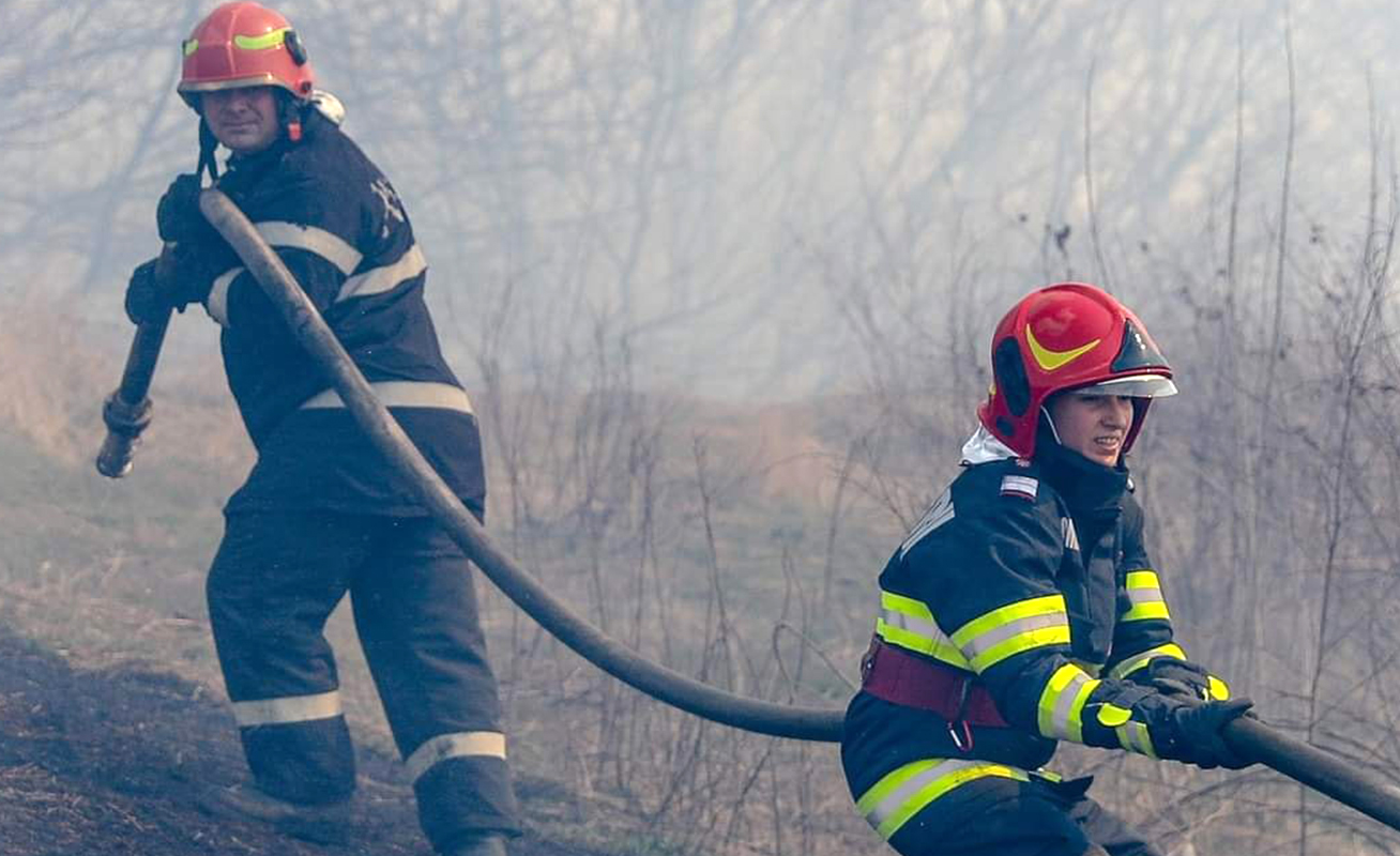  Pompierii au gestionat peste 2.100 intervenții, în ultimele 24 de ore